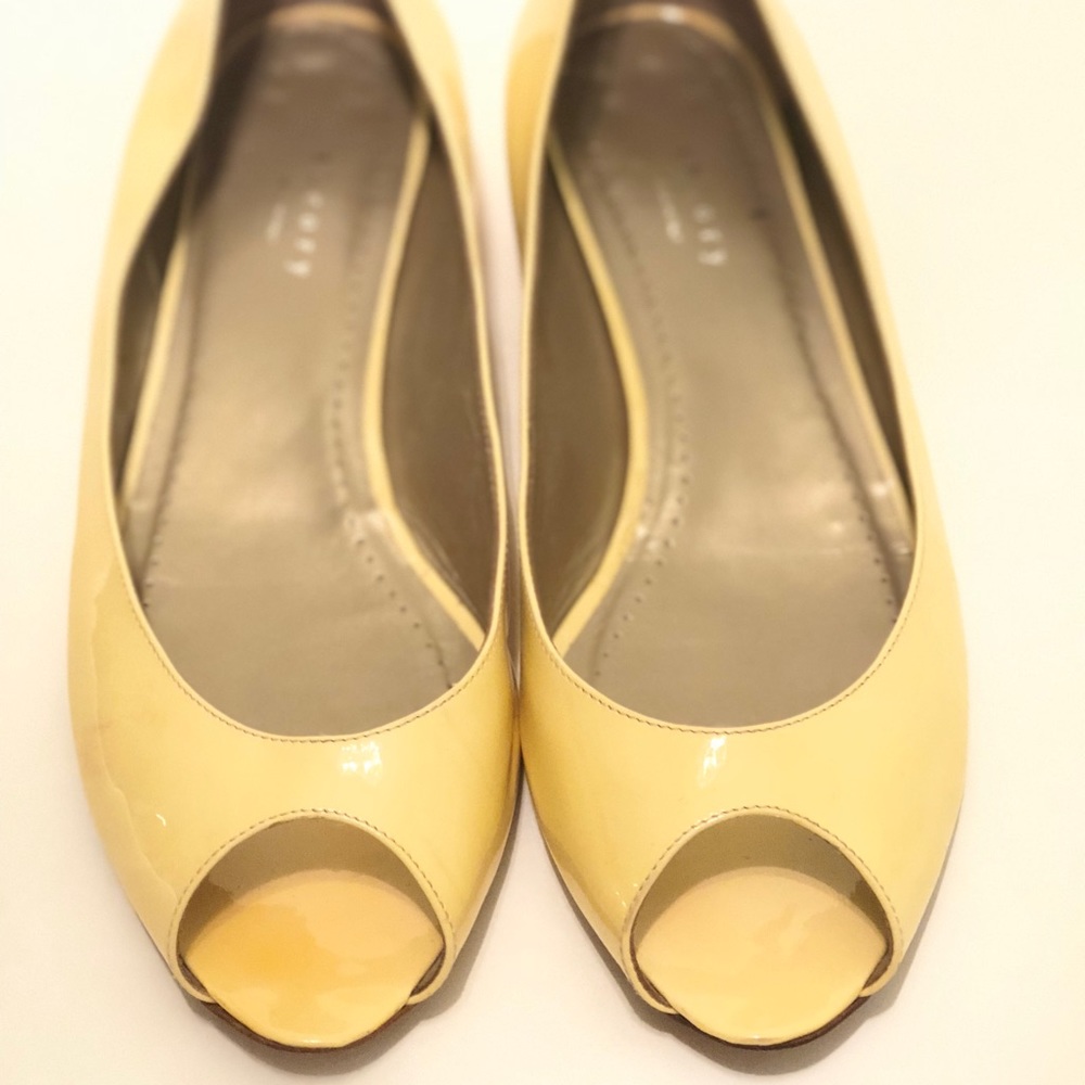 🍂FALL SALE! Theory Yellow Patent Leather Flats